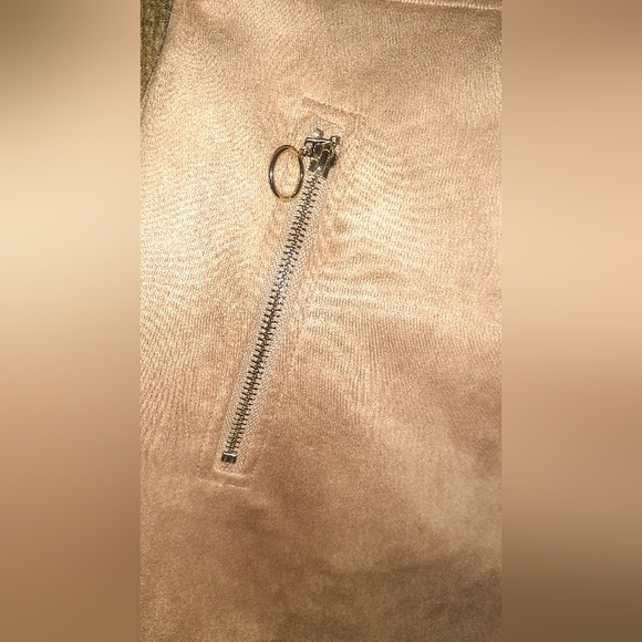 Womens size M Forever 21 - Picture 2 of 4